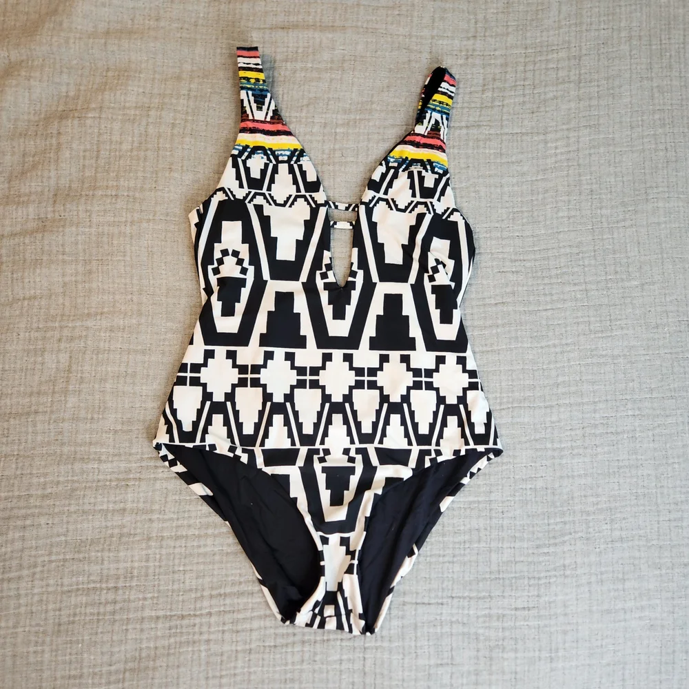 BECCA Women's 'Primitive Journey' Deep V-Neck One-Piece Swimsuit Sz. M
